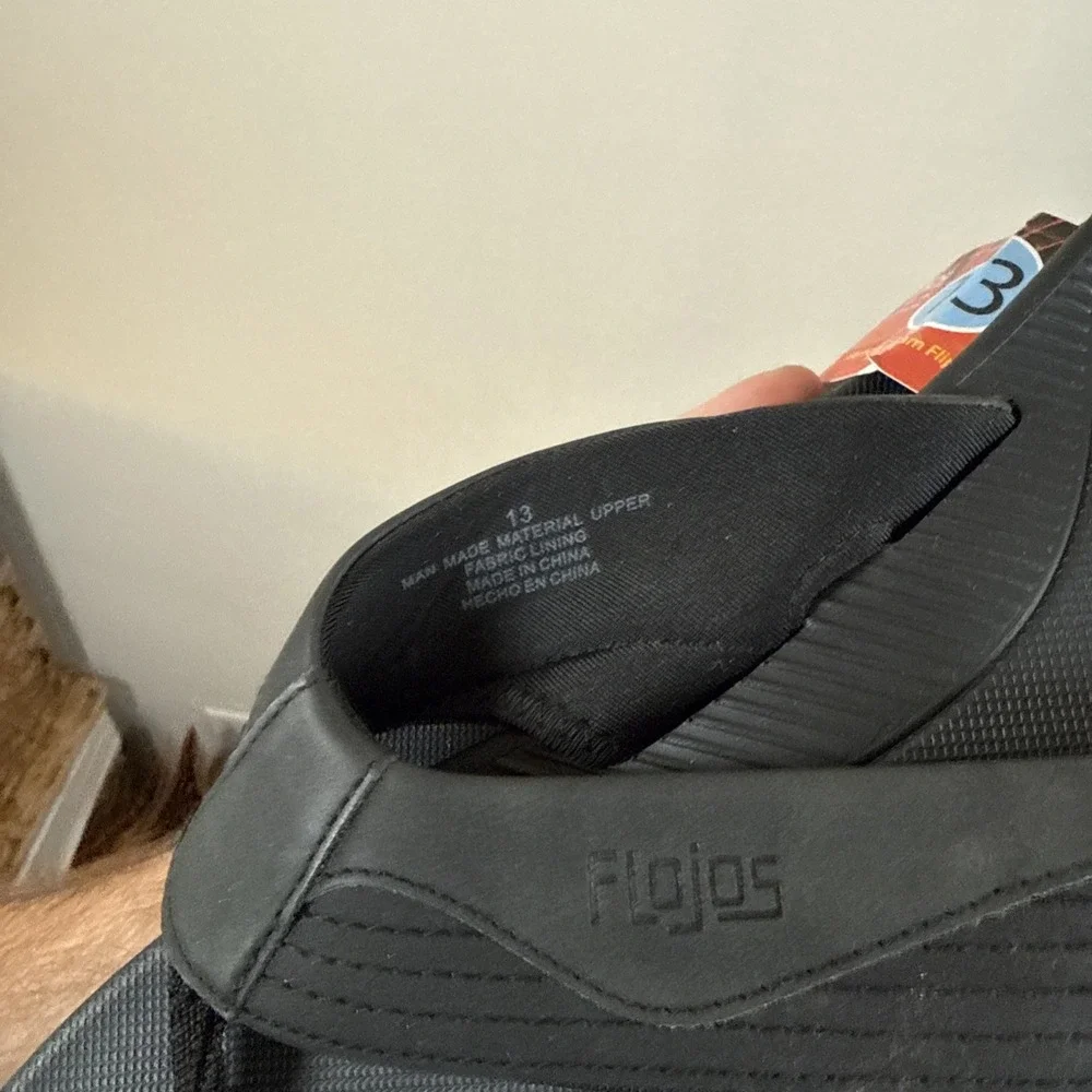 Flojos Men's Black Gray Flip‎ Flop Sandals Size 13 Comfort Casual Memory Foam